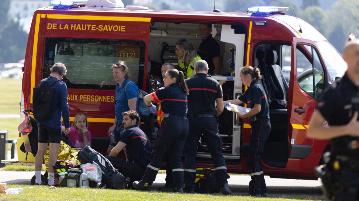 Cuatro menores fueron atacados en un parque de Annecy, Francia. Foto: EFE
