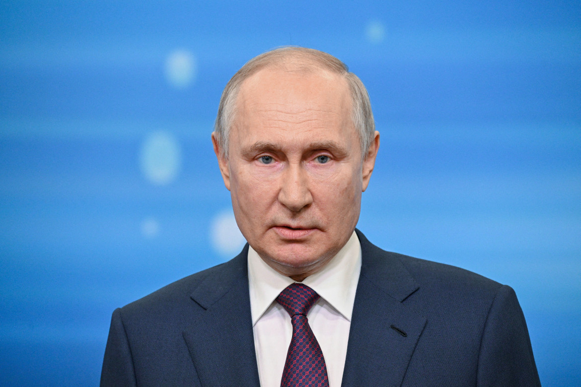 Vladimir Putin destacó la valentía y el heroísmo de los soldados rusos. Foto: Reuters.