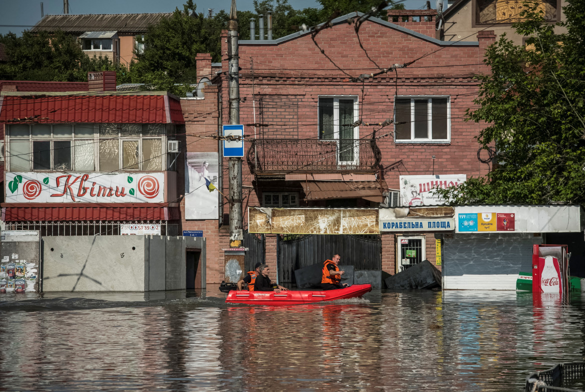 Inundaciones en Jersón, guerra entre Rusia y Ucrania. Foto: Reuters.