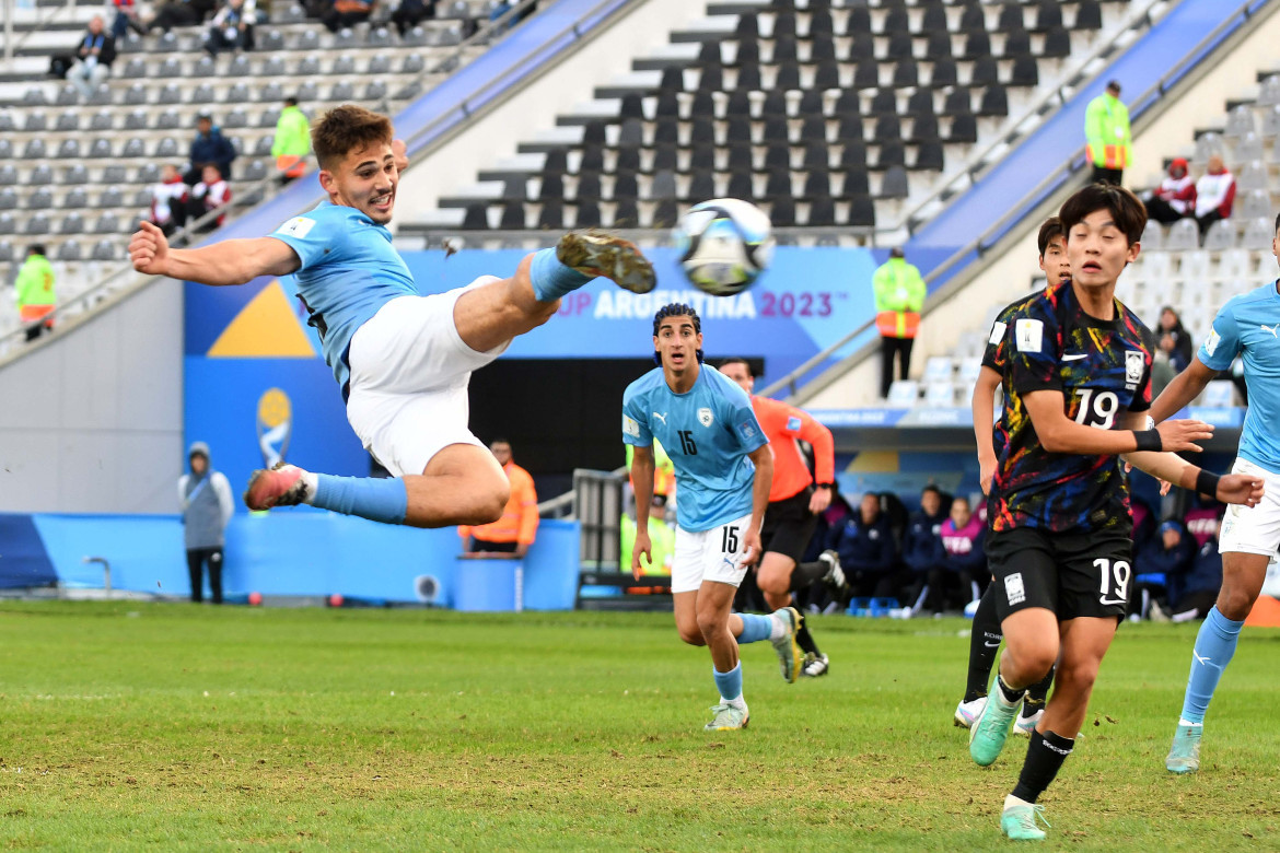 El gol de tijera Ran Binyamin para Israel. Foto: Télam.