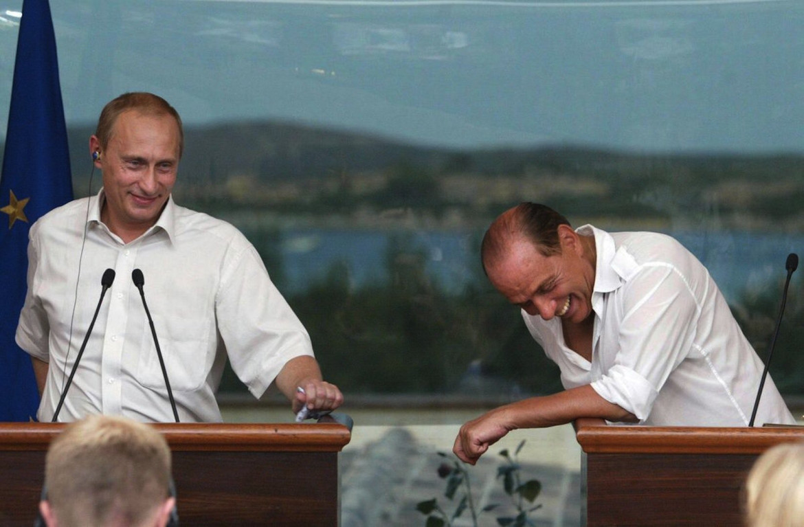 Putin y Berlusconi. Foto: Twitter.