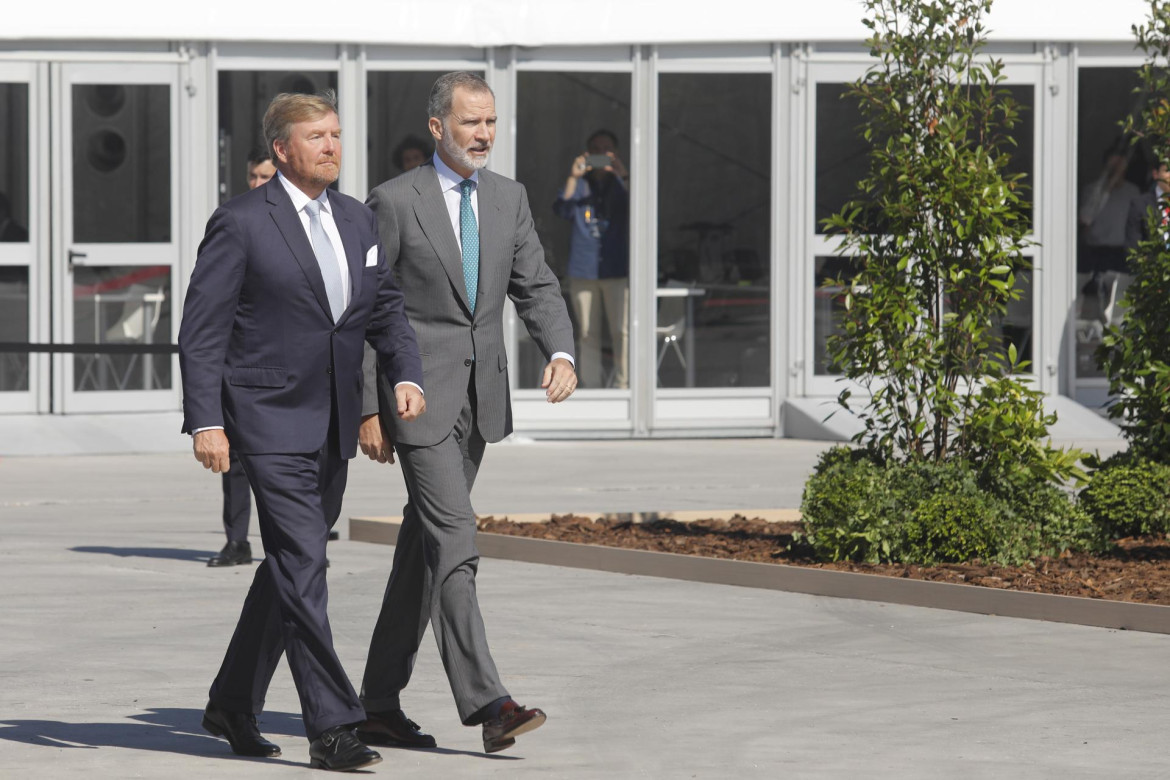 Felipe VI y Guillermo Alejandro asisten encuentro para impulsar el primer corredor de hidrógeno verde de Europa. Foto: EFE.