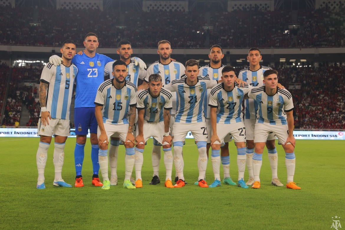 Selección Argentina ante Indonesia. Foto: AFA.