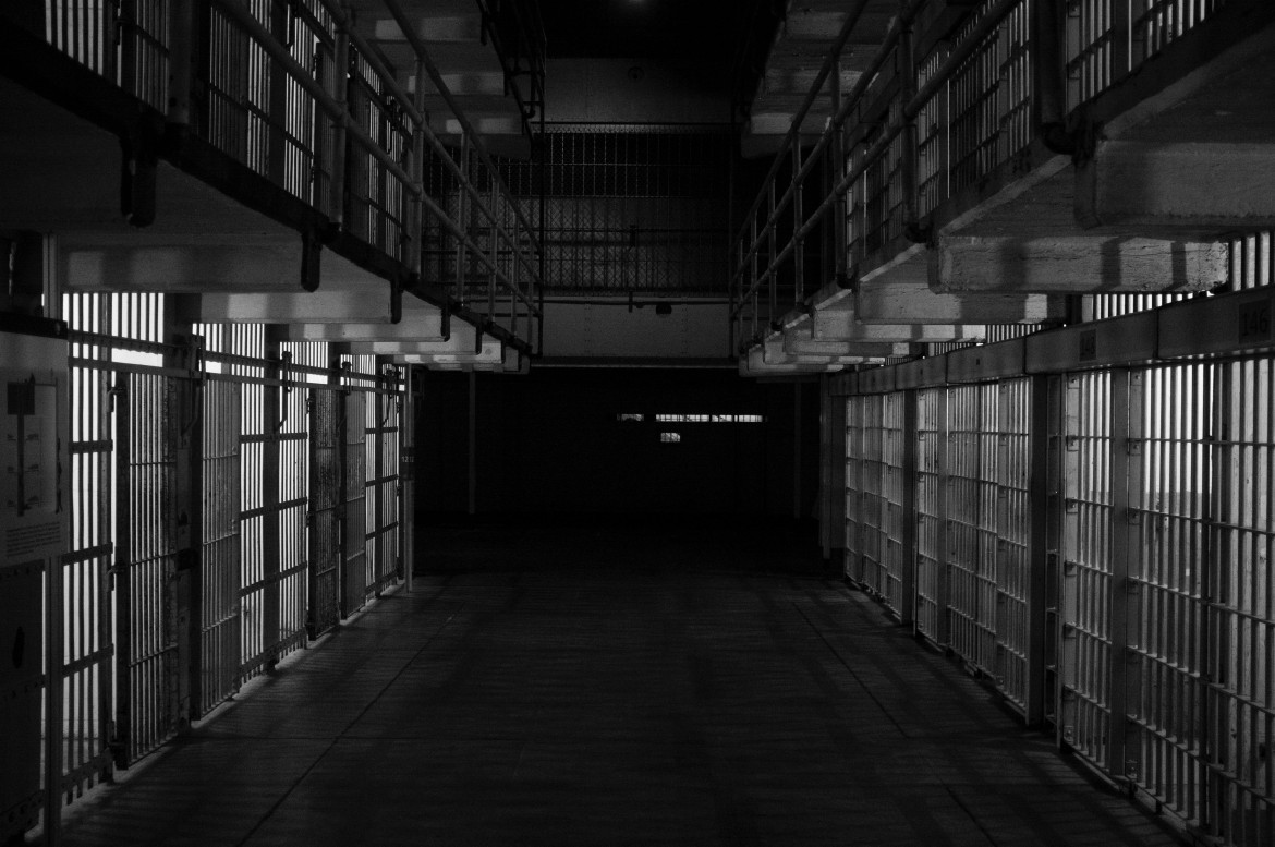 Pasillos de la prisión. Foto: Unsplash