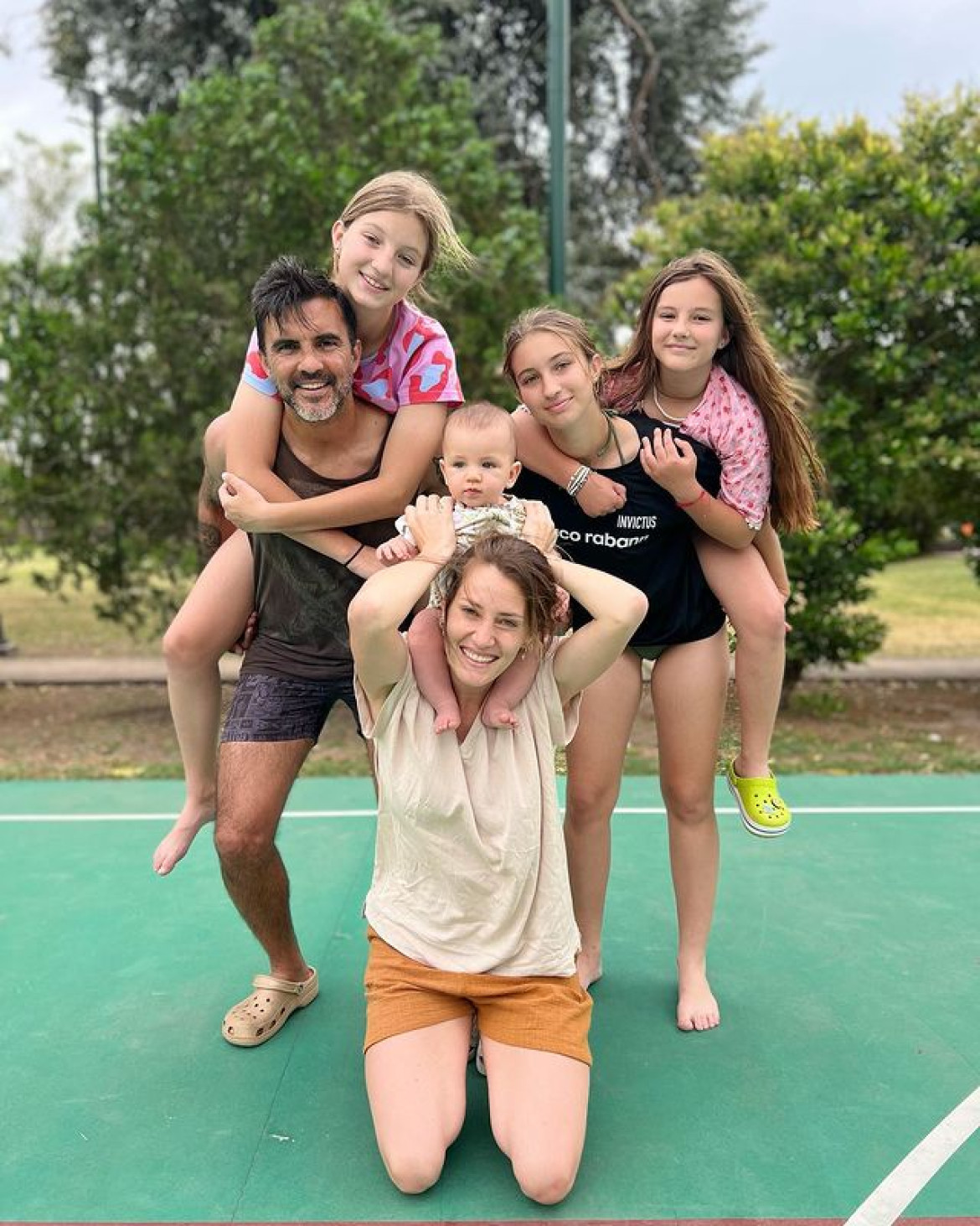 Familia Cubero-Viciconte. Foto: Instagram @micaviciconte