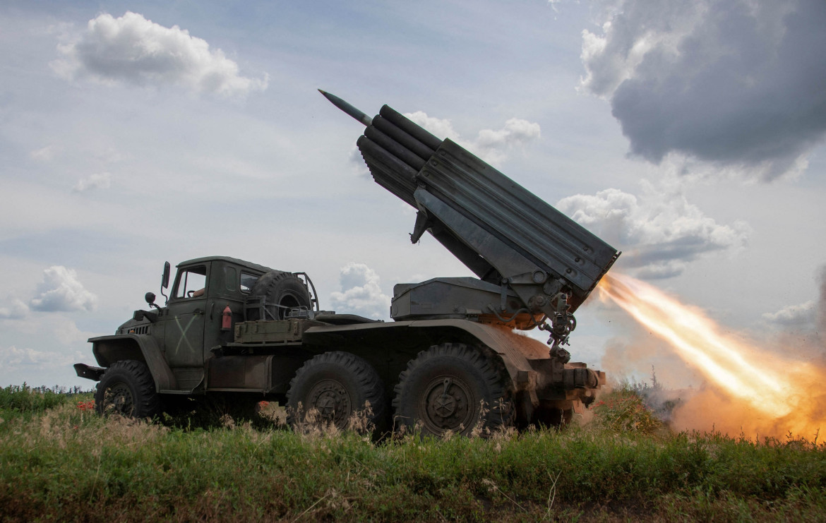 Guerra entre Rusia y Ucrania. Lanzamiento de misiles. Foto: NA.