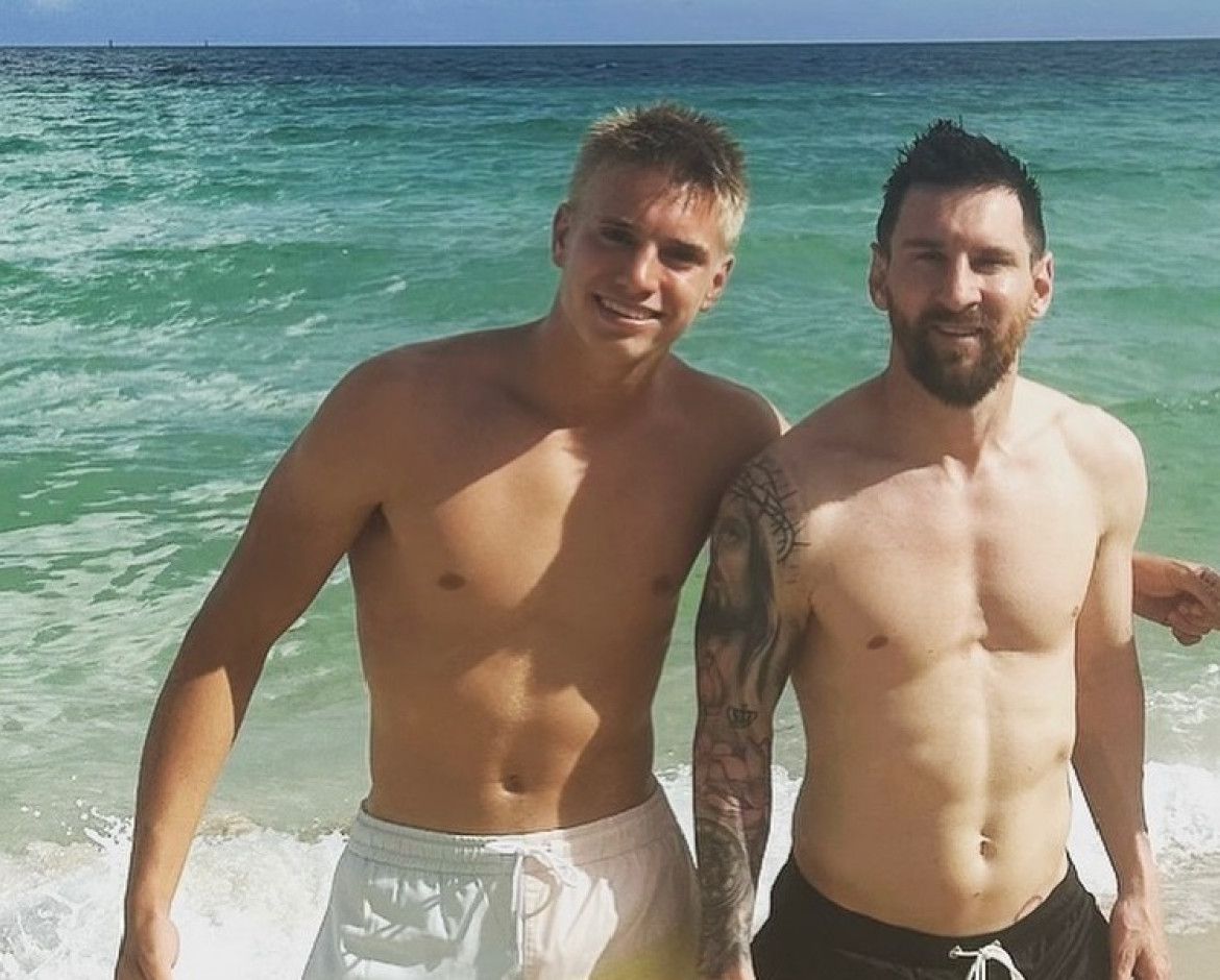 Christian, el hijo de Andriy Shevchenko se sacó una foto con Messi en Bahamas. Foto: Instagram.