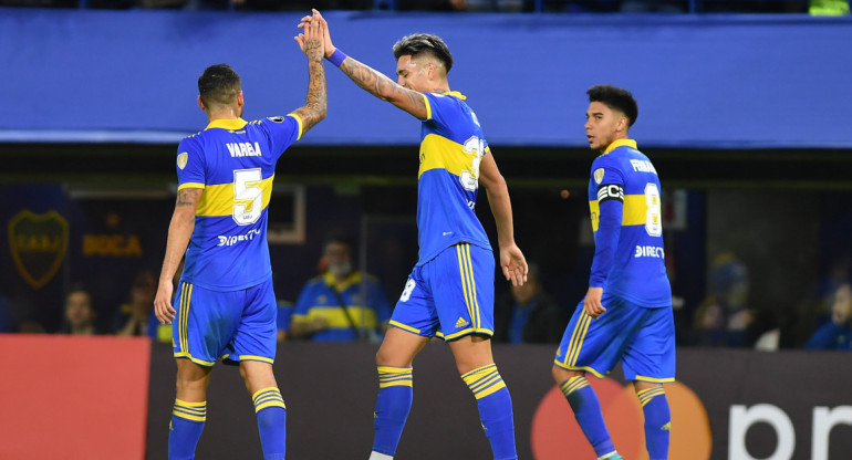 Con un doblete de Vázquez, Boca Juniors goleó a Monagas y se clasificó primero de su grupo
