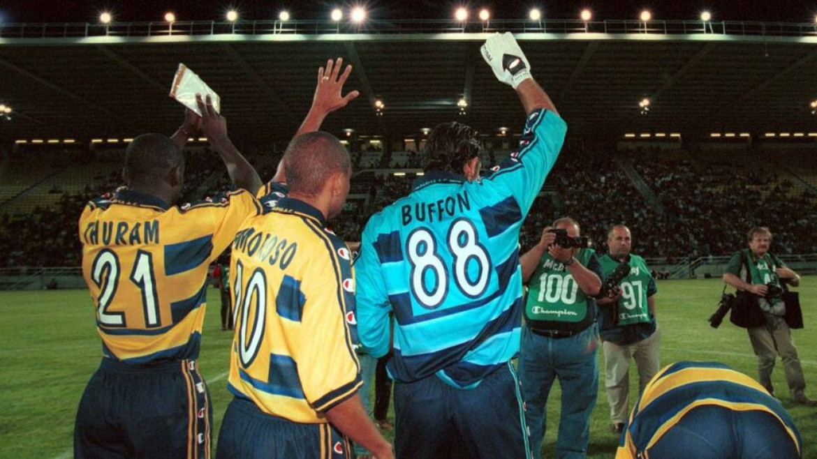 Gianluigi Buffon con la camiseta número 88 en el Parma. Foto: Archivo.