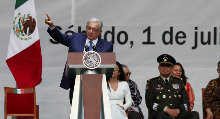 Andrés Manuel López Obrador pidió que no voten a Ron DeSantis. Foto: Reuters.