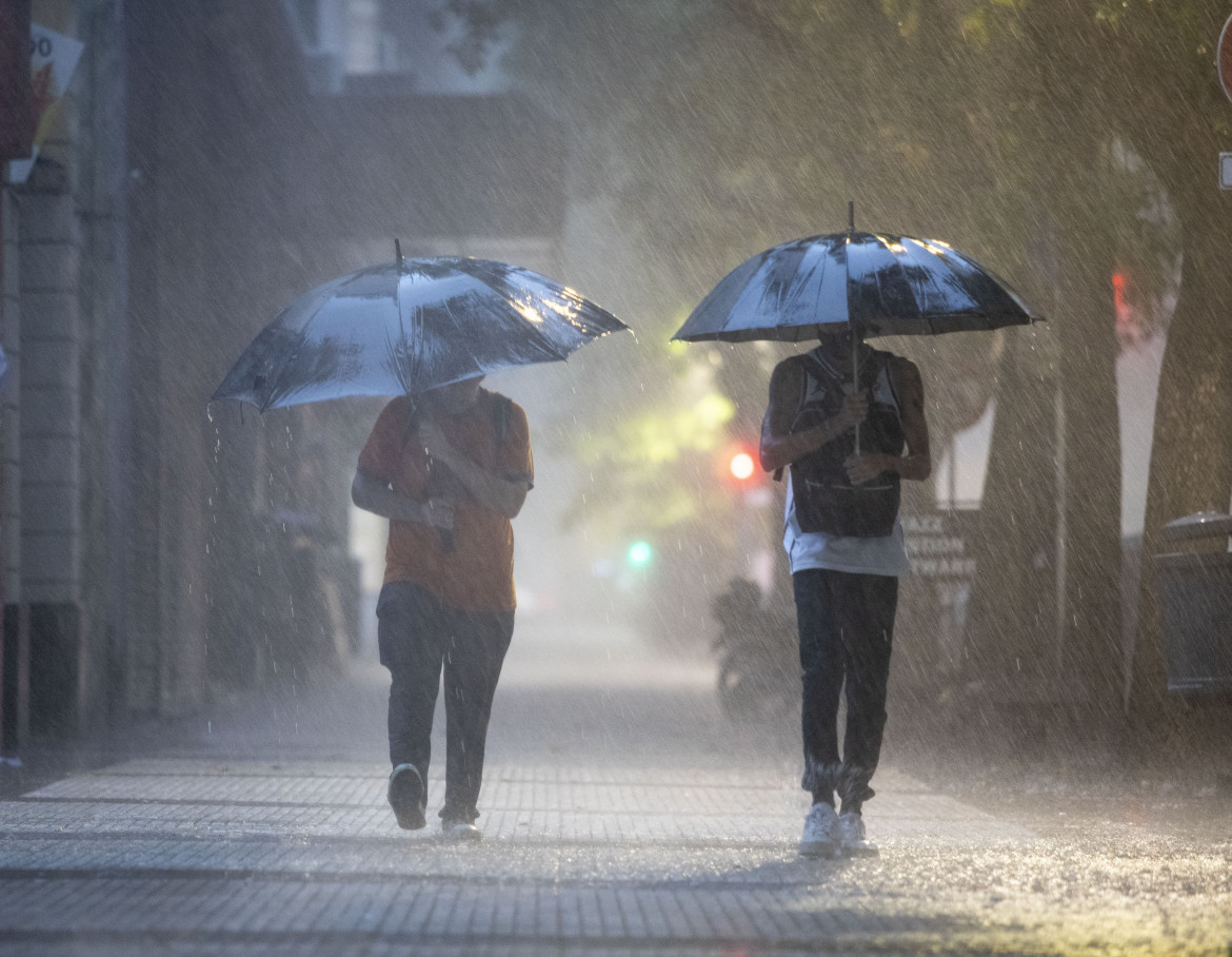 Lluvia, estado el tiempo, mal clima, pronóstico del tiempo. Foto: NA.