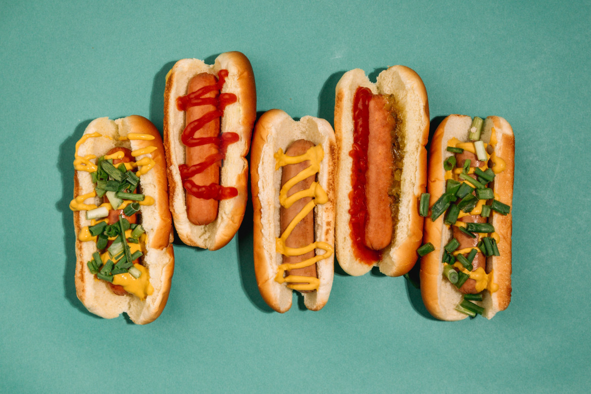 Panchos o perros calientes, un clásico en Estados Unidos. Foto: Unsplash.