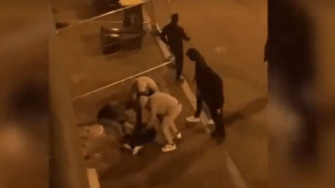 Ataques de grupos de ultraderecha en Francia. Video: Twitter.