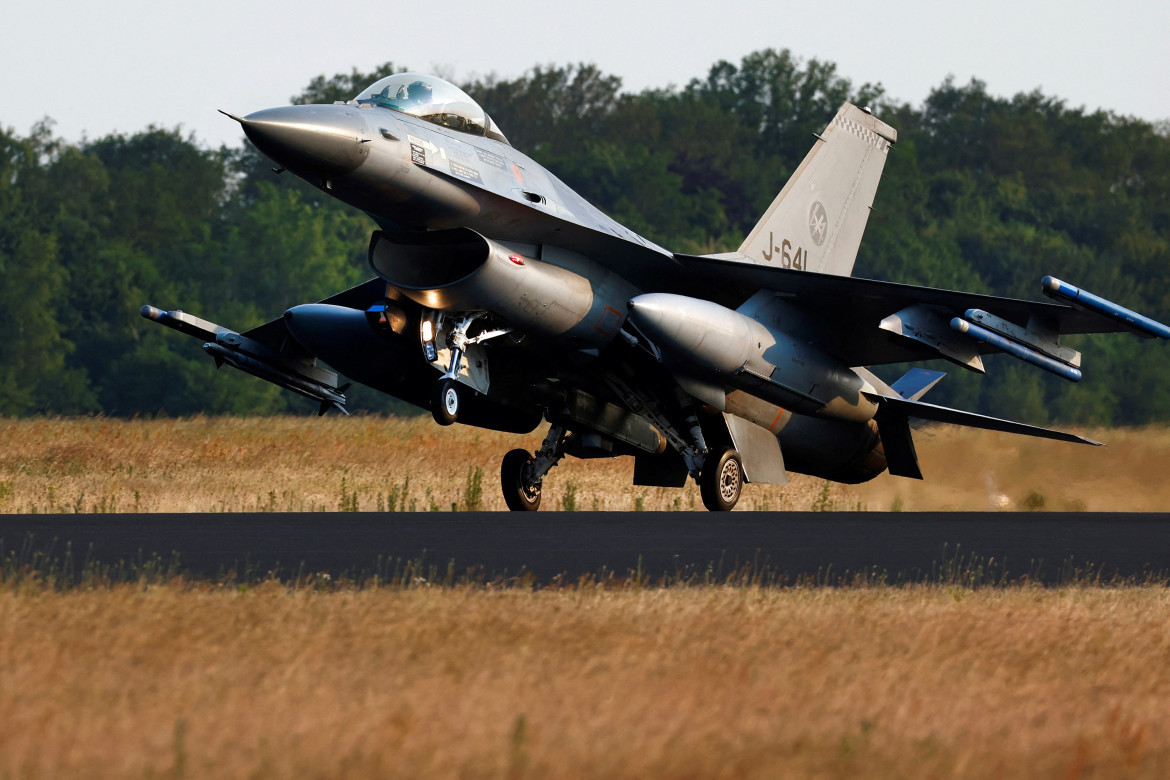 Avión de combate F16. Foto: Reuters.