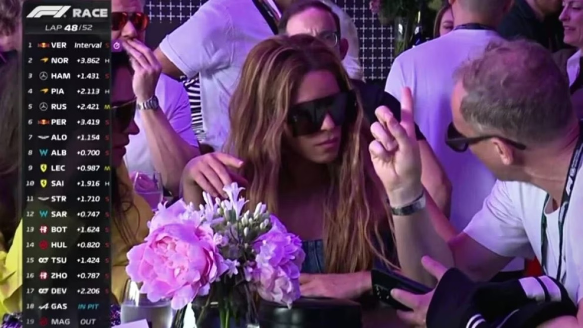 Shakira, presente en el Gran Premio de Gran Bretaña. Foto: captura de video.