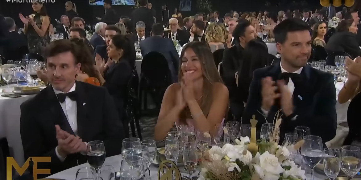 La reacción de Pampita cuando Vicuña ganó la estatuilla. Foto: captura Telefe.