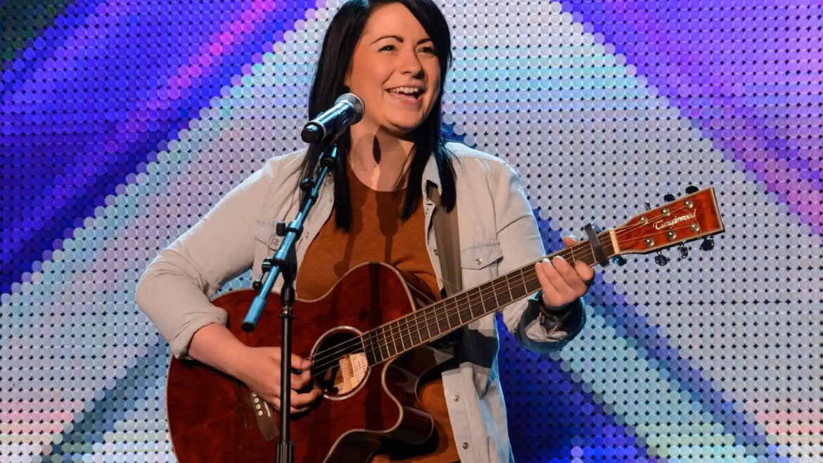Lucy Spraggan durante su presentación en X Factor. Foto: captura video