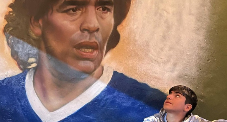 Benjamín Agüero fue comparado por su gran parecido físico con Diego Maradona. Foto: Instagram @aguerobenja19.