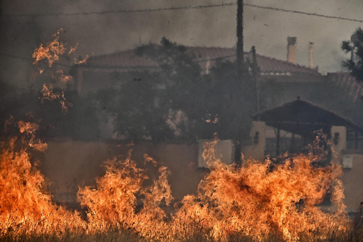 Incendios en Lutraki, Grecia. Foto: EFE.