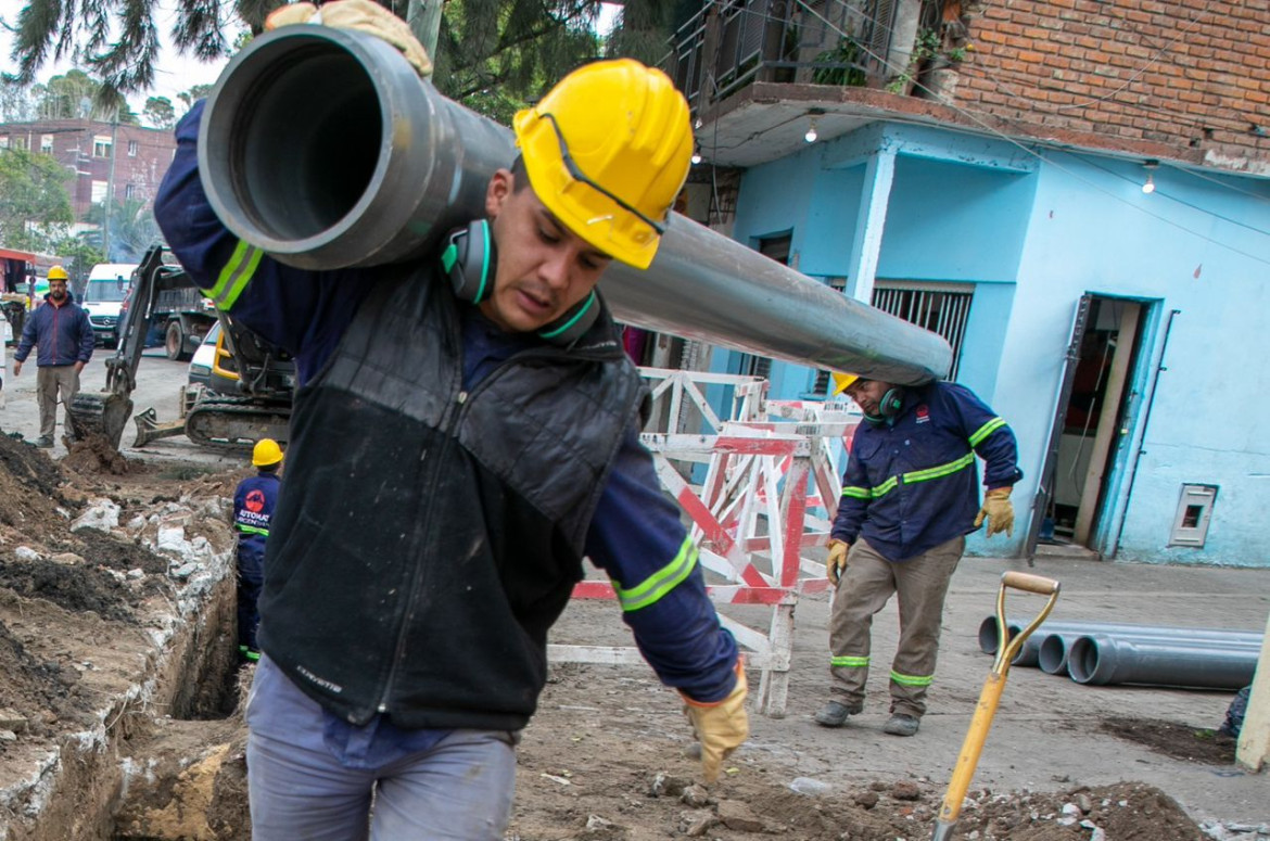 Comenzaron las obras de AySA para llevar agua potable a 75.500 personas del Barrio 21-24 en CABA. Foto: prensa.