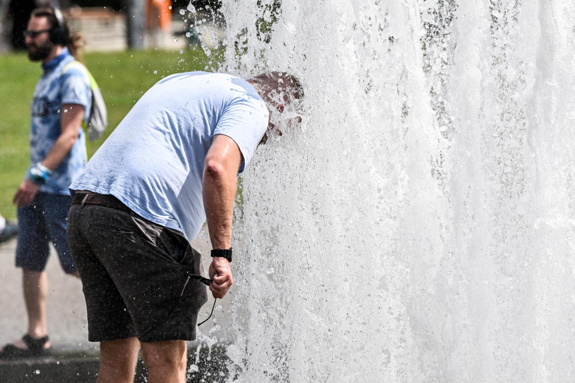 Ola de calor en Europa, peligro por alerta roja. Foto: EFE