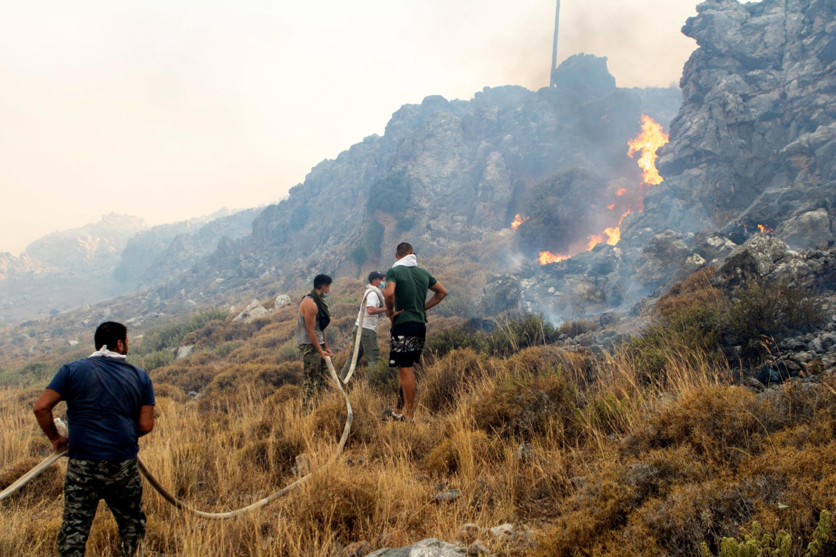 Incendios en la isla de Rhodes, Grecia. Foto: EFE.