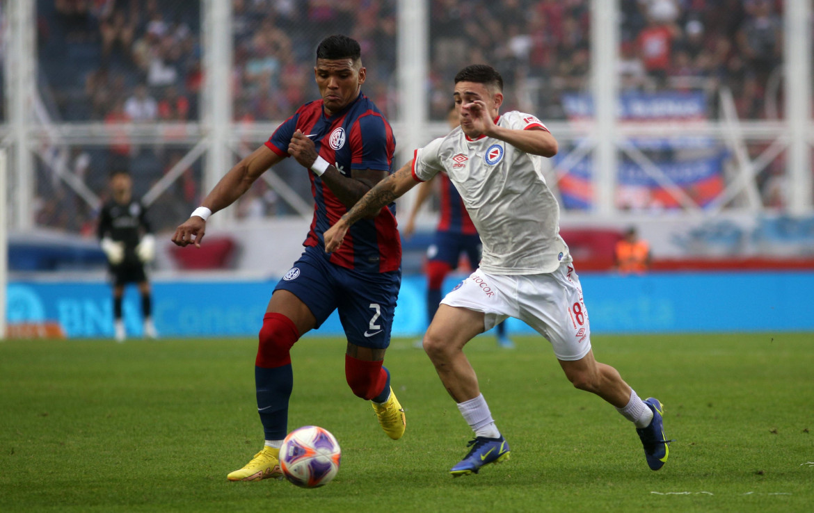 Santiago Montiel, una de las figuras de Argentinos Juniors. Foto: NA.