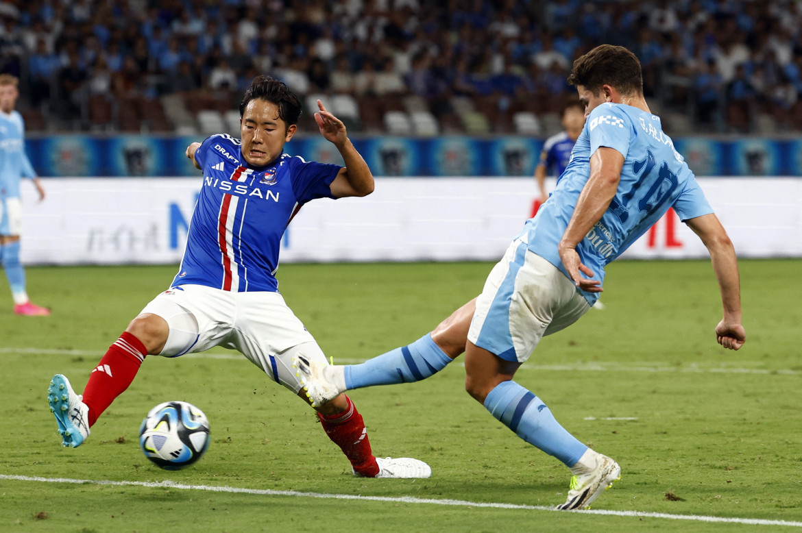 El gol de Julián Álvarez contra Yokohama Marinos. Foto: Reuters.