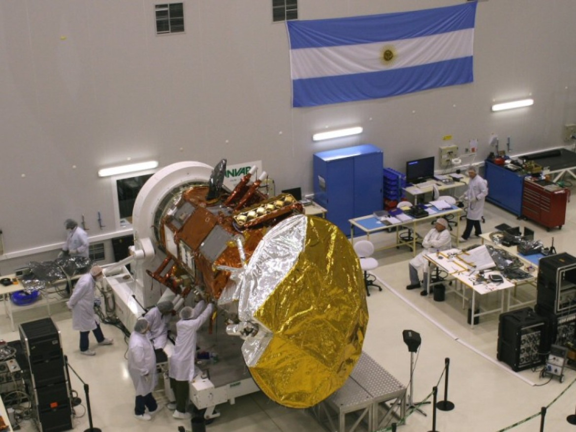 Científicos argentinos construyen el satélite SAC-D Aquarius. Foto: archivo.