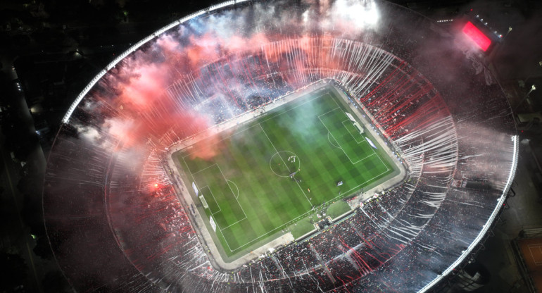 El espectacular recibimiento que tuvo River Plate en el Monumental. Foto: Twitter @RiverPlate.