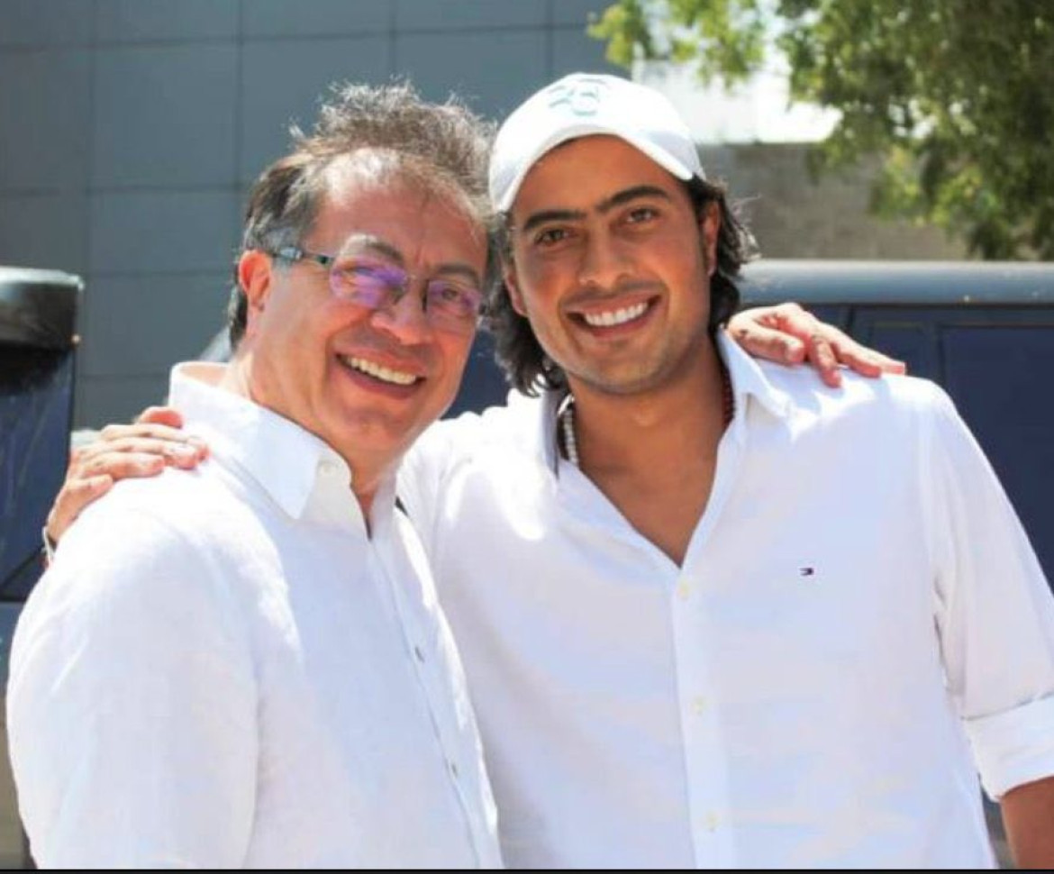 Gustavo Petro y su hijo, Nicolás. Foto: Twitter.
