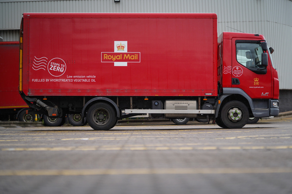 La compañía Royal Mail sorprende con una innovadora manera de entrega. Foto: Twitter RoyalMail.