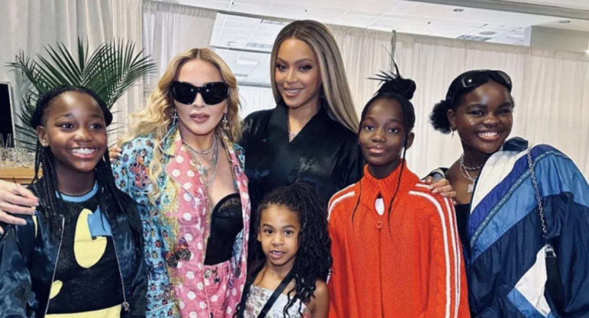 Madonna y tres de sus hijas Stella, Estere y Mercy con Beyoncé y su hija Rumi. Foto: Instagram (@madonna).