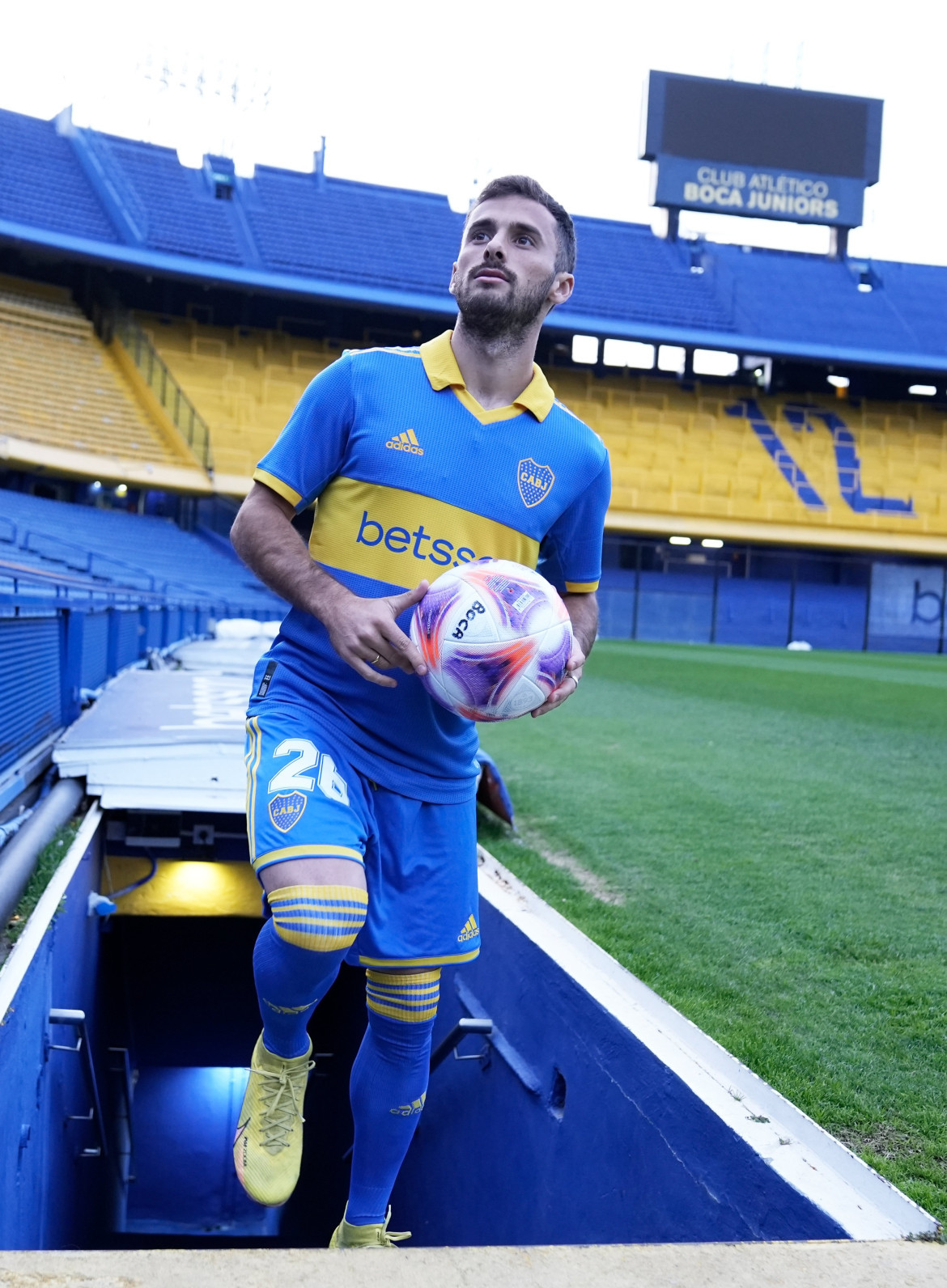 Marcelo Saracchi fue presentado como jugador de Boca Juniors. Foto: Twitter @BocaJrsOficial.