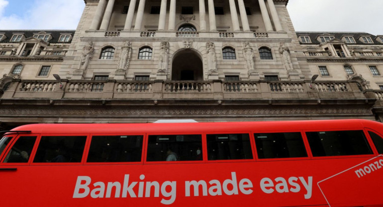 Bancos en Reino Unido. Foto: Reuters