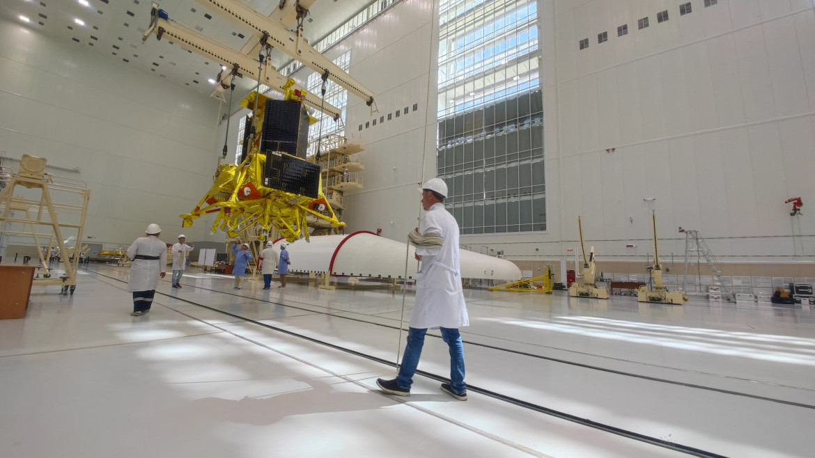 Preparativos para el lanzamiento de la nave Luna-25. Foto: Reuters