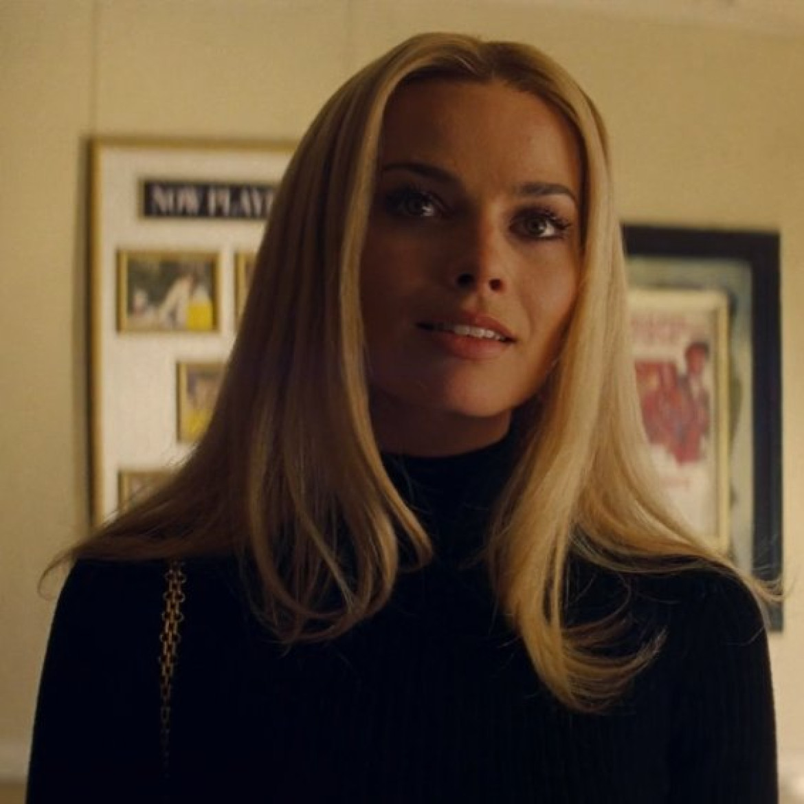 Margot Robbie actuando de Sharon Tate en "Érase una vez en Hollywood". Foto: Twitter.