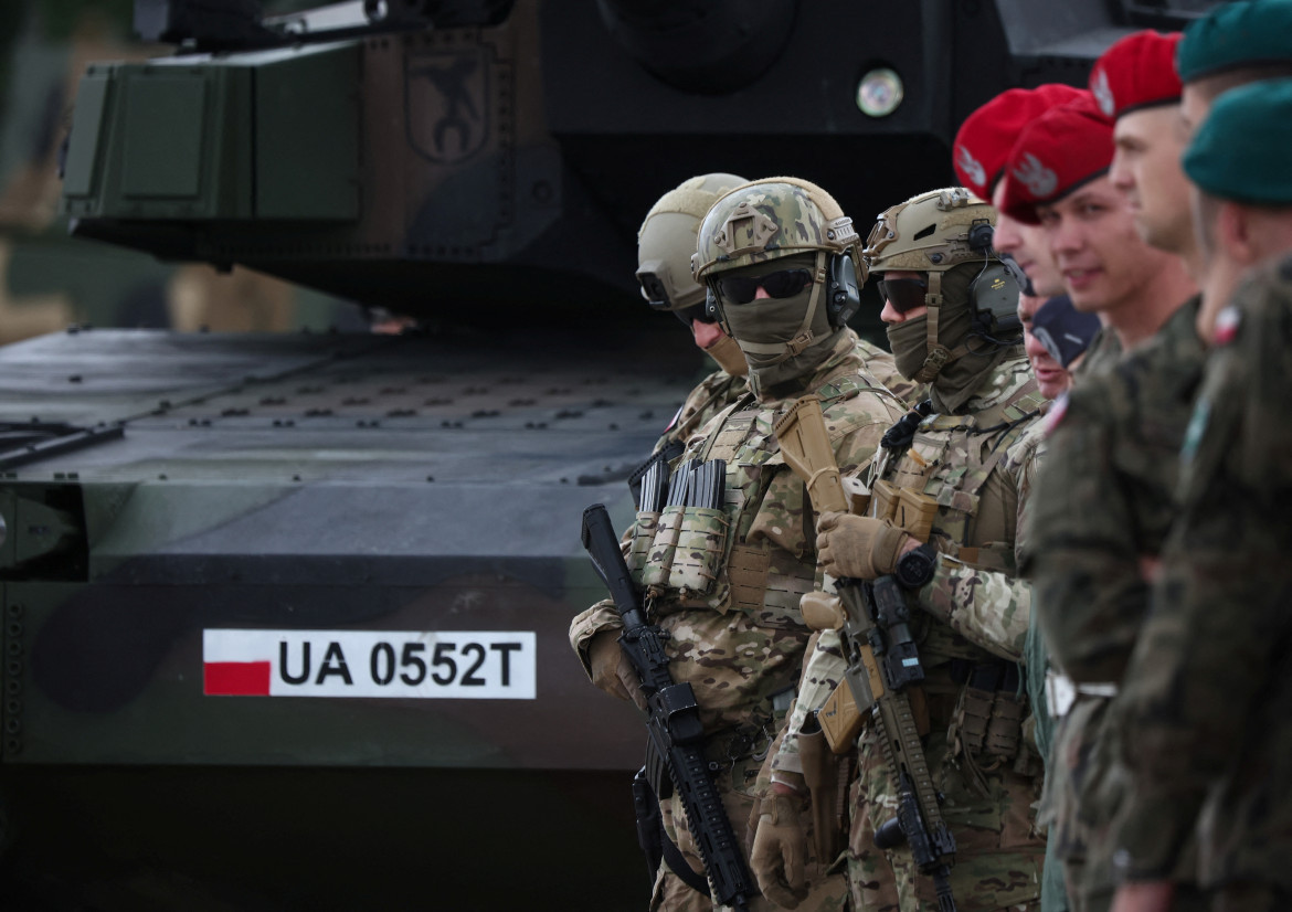 Soldados polacos en la frontera con Bielorrusia. Foto: REUTERS.