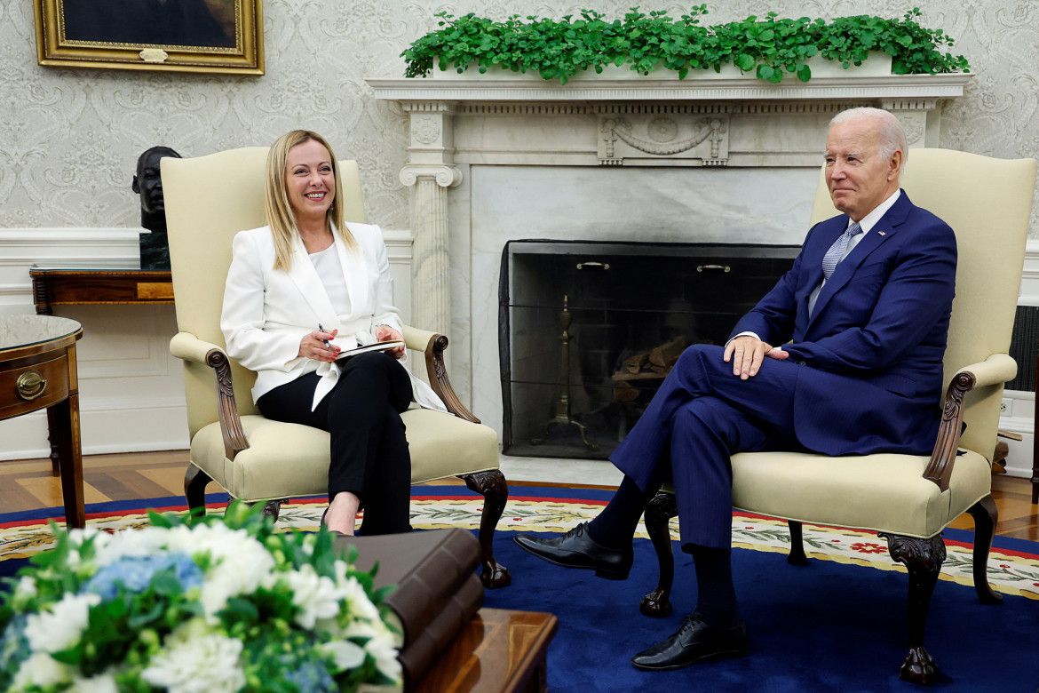 Reunión Giorgia Meloni y Joe Biden. Foto: Reuters.