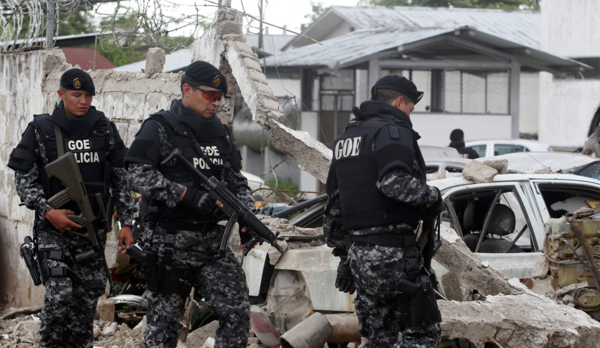 Efectivos policiales de Ecuador. Foto: Reuters.