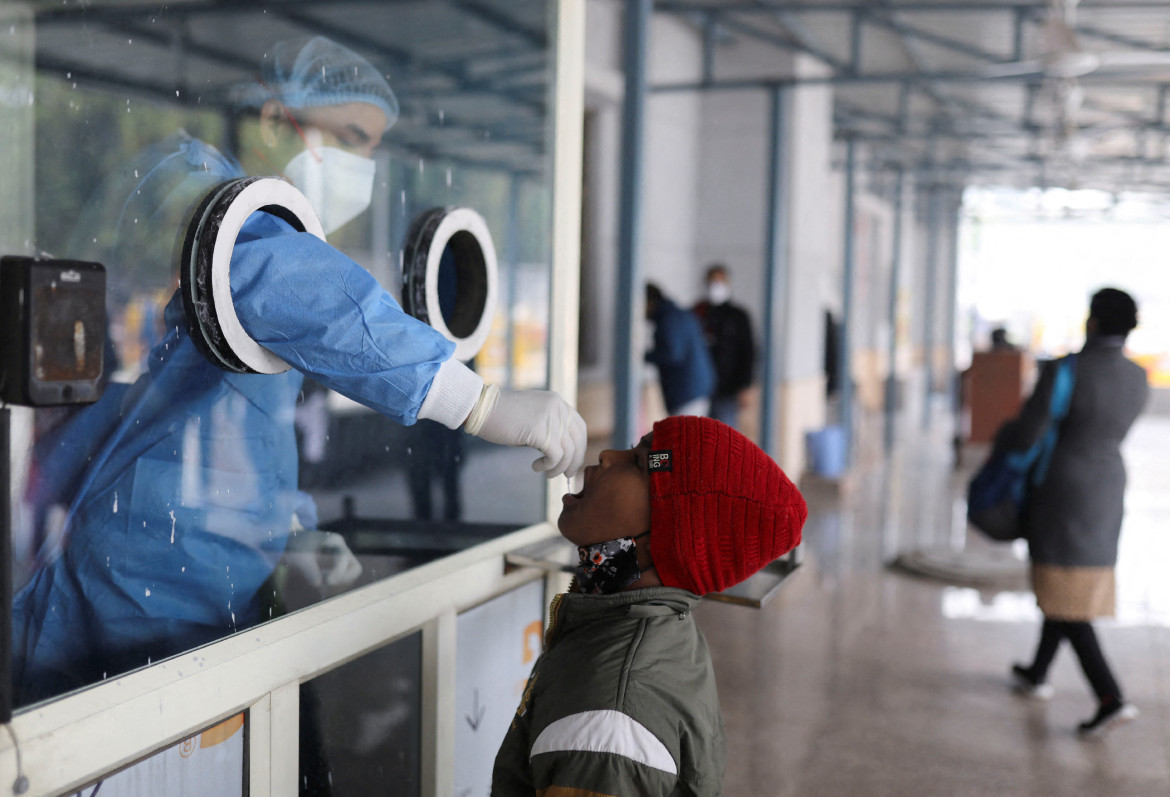 Coronavirus, aumento de casos a nivel global. Foto: Reuters