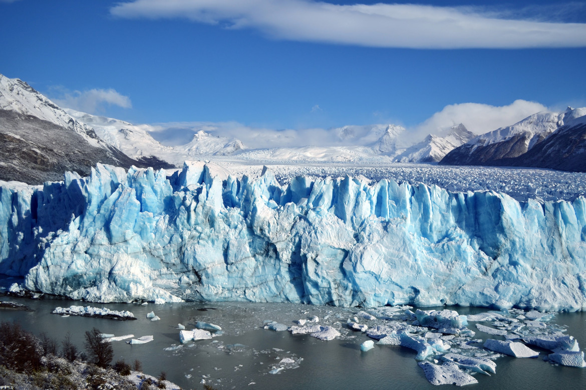 El glaciar Perito Moreno es la tercera extensión de hielos continentales más grande del planeta, luego de la Antártida y Groenlandia. Foto Unsplash.