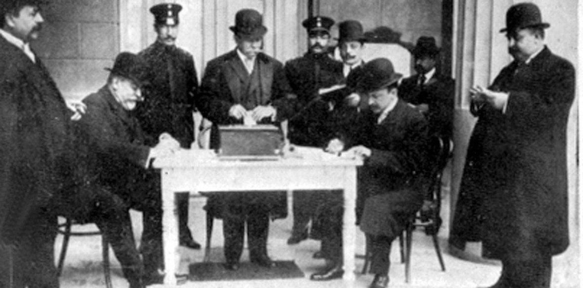 Autoridades de mesa en 1916