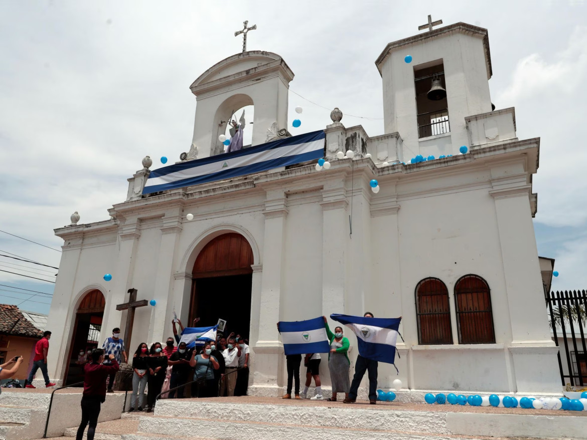 Manifestación en iglesia de Nicaragua. Foto: EFE