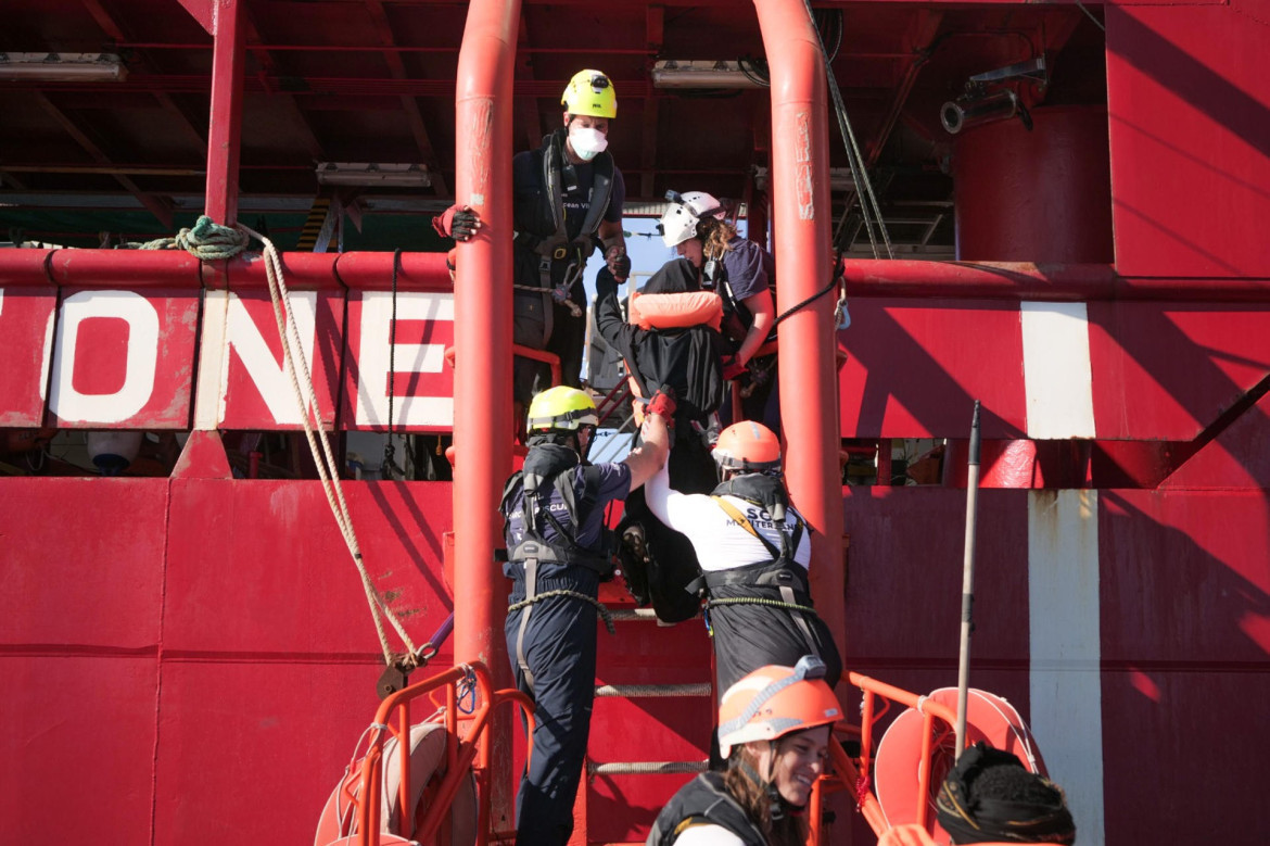 Crisis migratoria, barco en el Mediterráneo. Foto: EFE