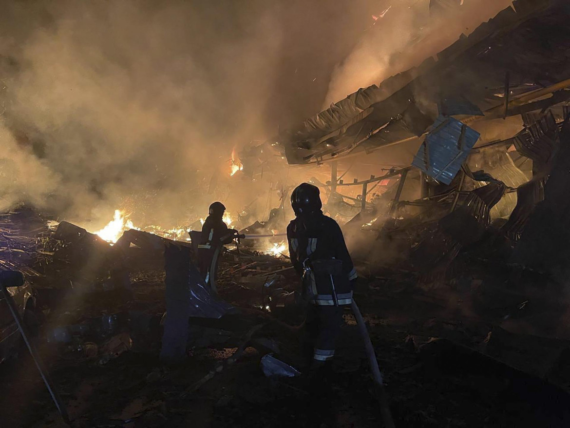 Guerra en Ucrania, bombardeo. Foto: EFE