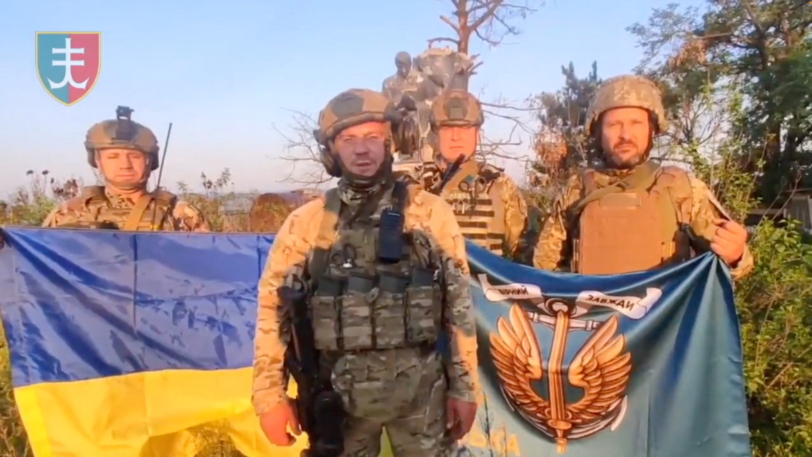 Soldados ucranianos en Urozhaine, Donestk. Foto: Reuters.