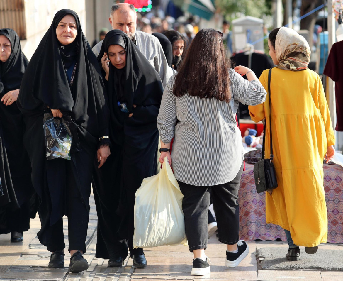 Mujeres usando el hiyab en Irán. Foto: EFE