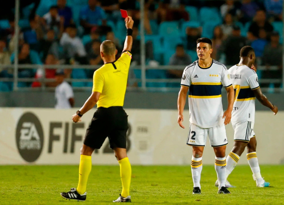 Wilton Sampaio le expulsó dos jugadores a Boca en el partido contra Monagas. Foto: Reuters.