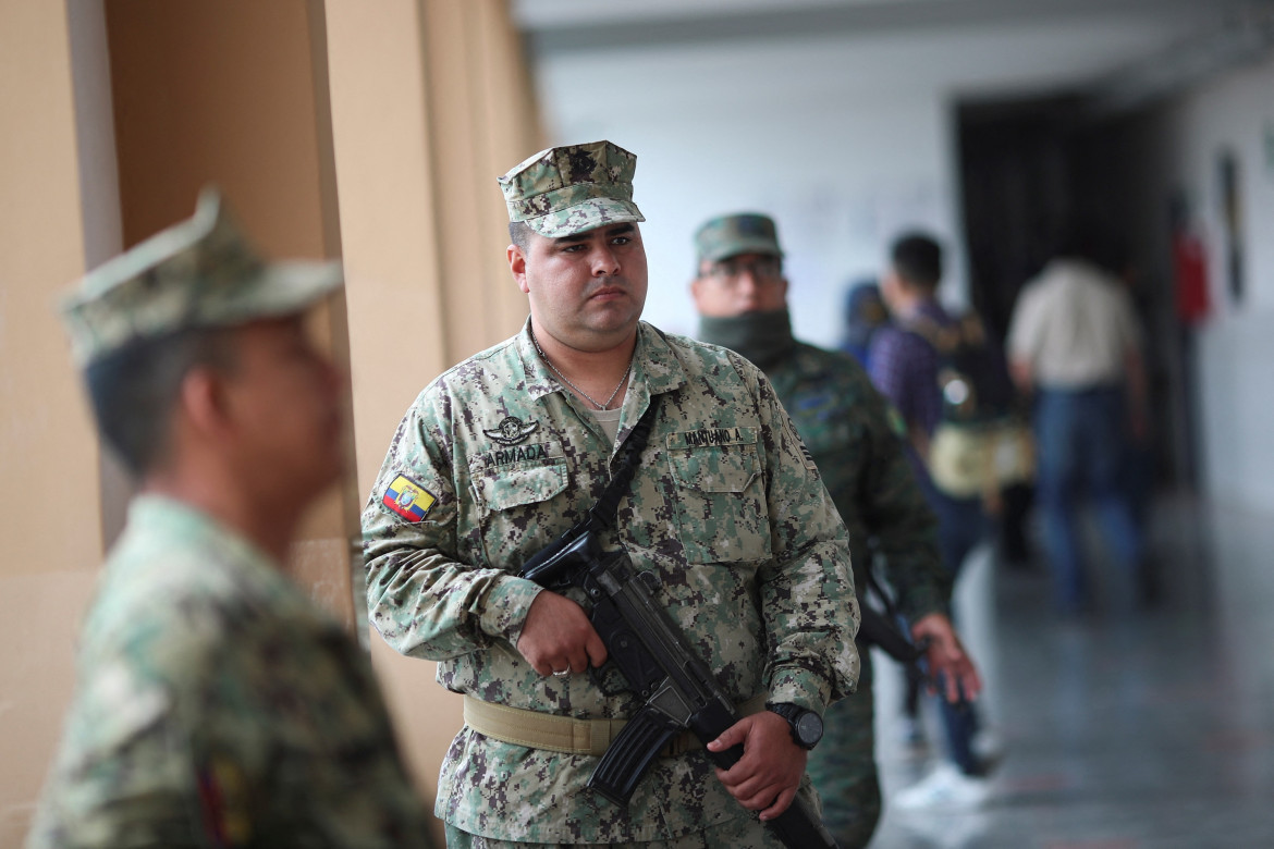 Operativo de seguridad por eleciones en Ecuador. Foto: Reuters.